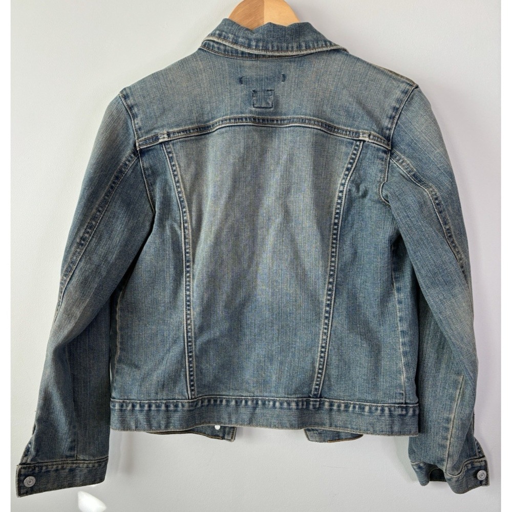 GAP Women's Medium Wash Stretch Long Sleeve Button Up Distressed Jean Jacket - S - Picture 11 of 11